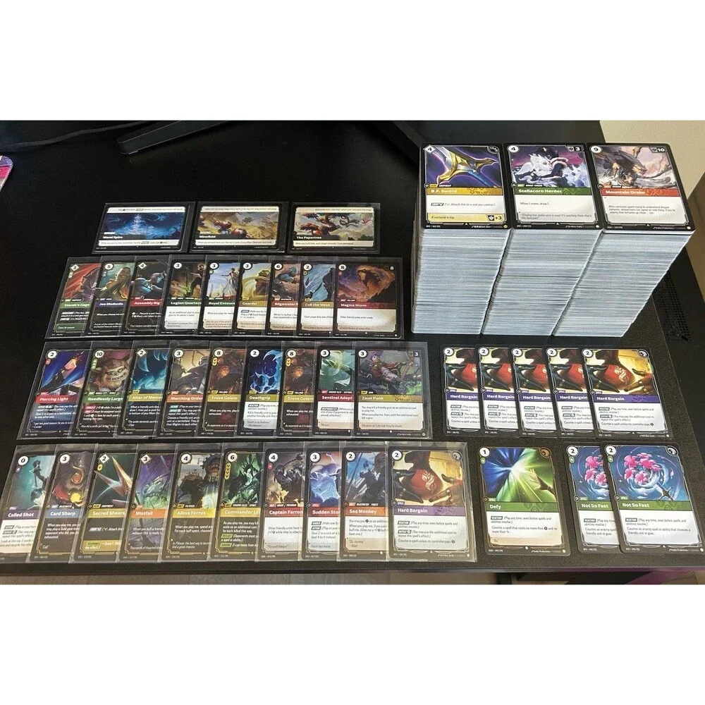 Lot of 1000+ Riftbound: League of Legends Trading Cards with Holos